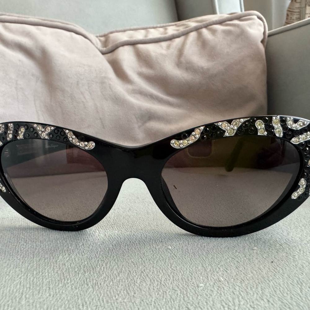 Ferragamo Elegant Black Rhinestone Sunglasses. Full package